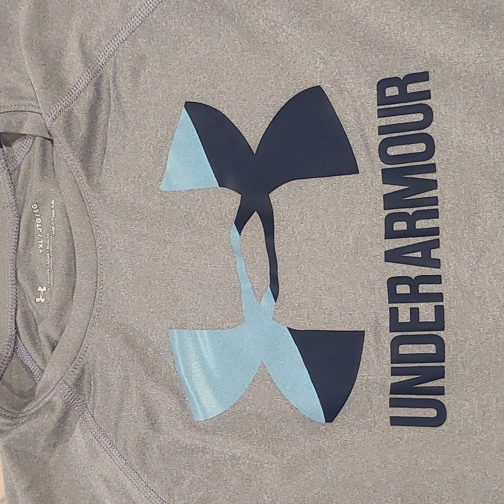 Girl's underarmour tee